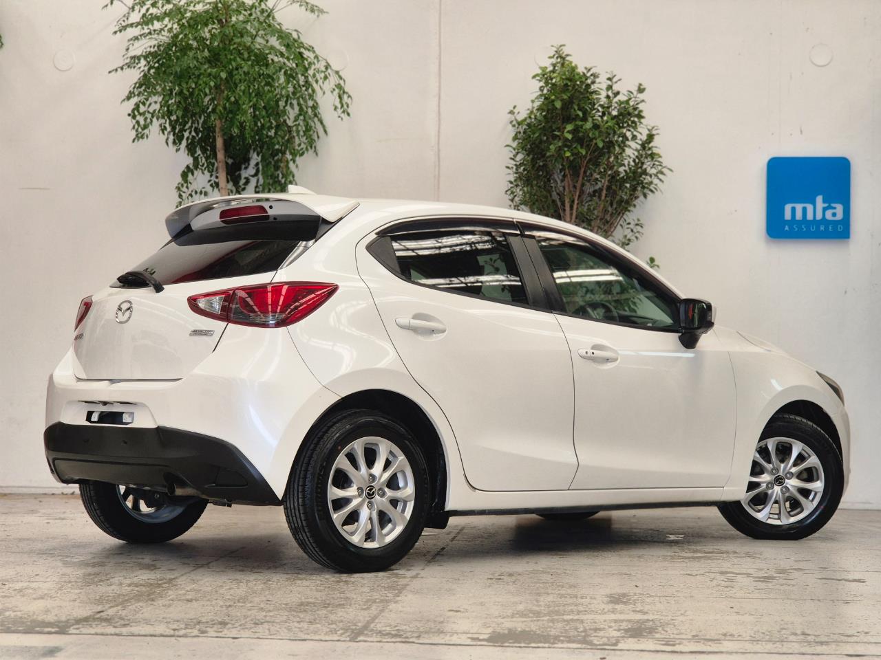 2014 Mazda Demio thumbnail