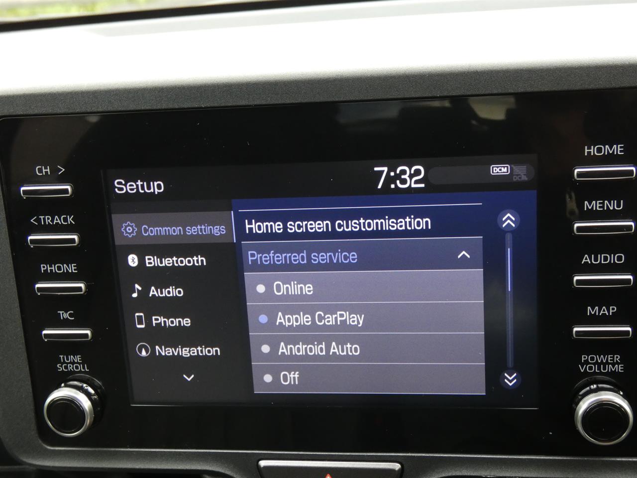 2021 Toyota YARIS thumbnail