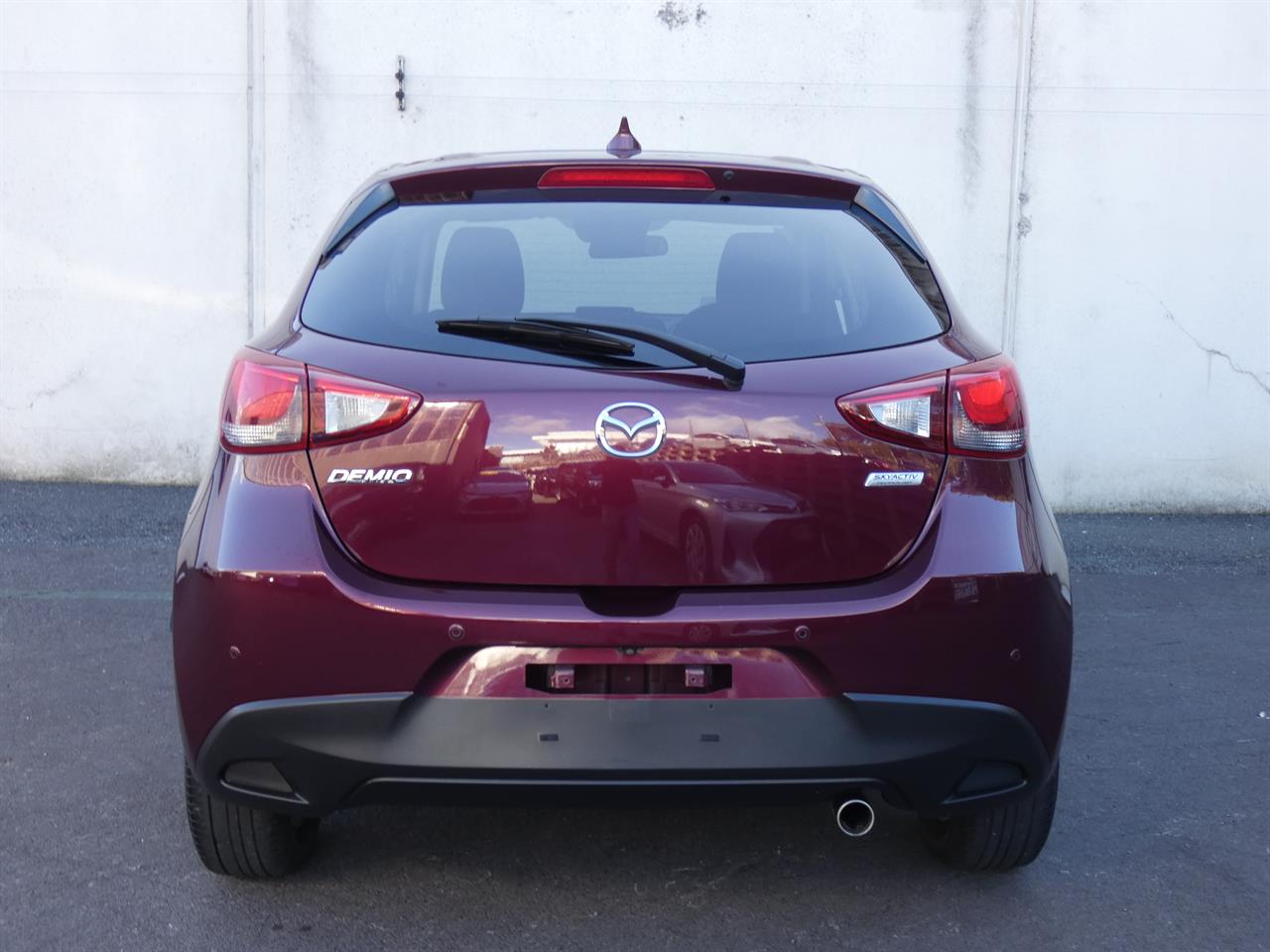 2018 Mazda DEMIO thumbnail