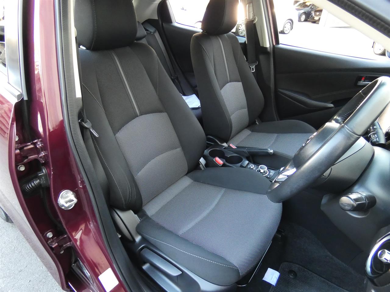 2018 Mazda DEMIO thumbnail