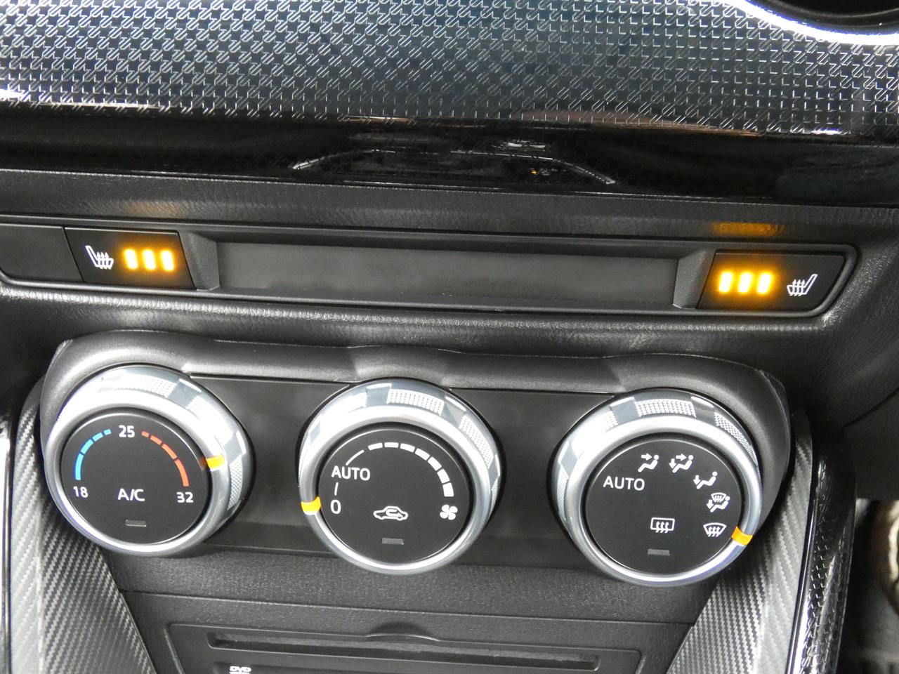 2018 Mazda DEMIO thumbnail