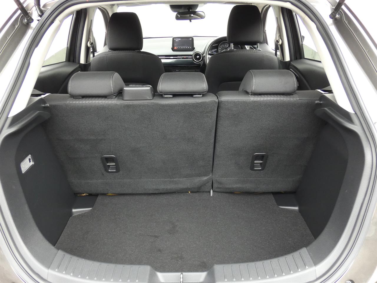 2018 Mazda DEMIO thumbnail