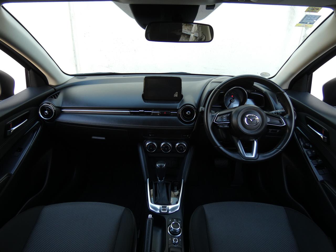 2017 Mazda DEMIO thumbnail