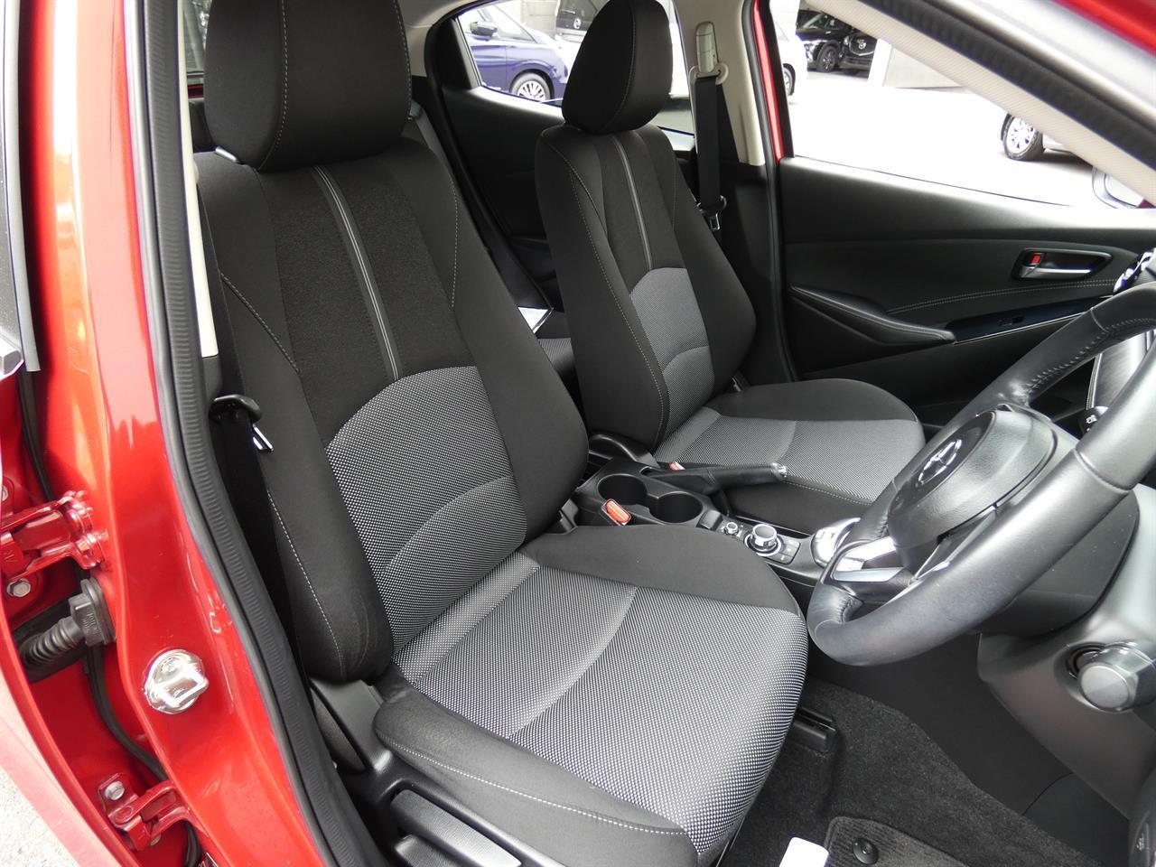 2017 Mazda DEMIO thumbnail