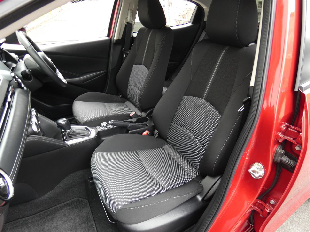 2017 Mazda DEMIO thumbnail