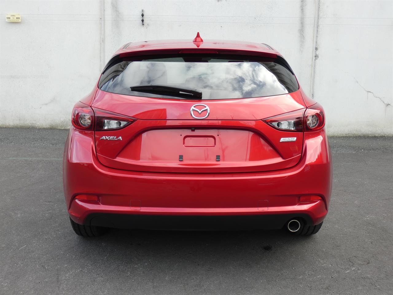 2016 Mazda AXELA thumbnail