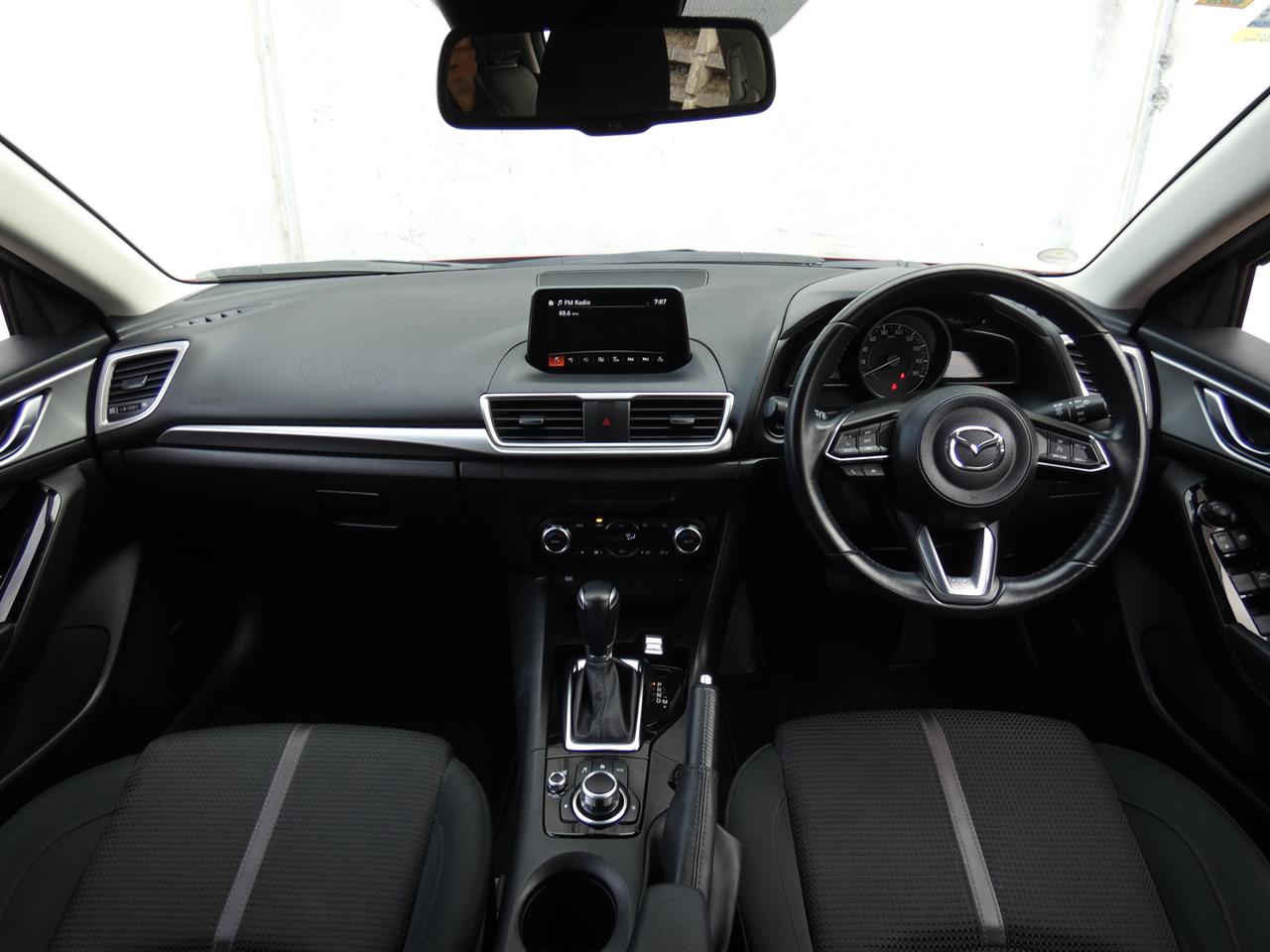 2016 Mazda AXELA thumbnail