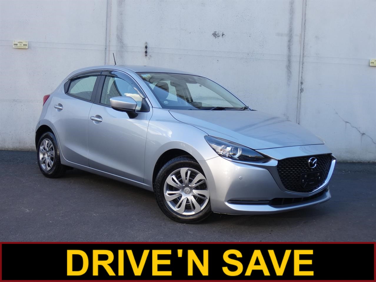 2021 Mazda 2 thumbnail