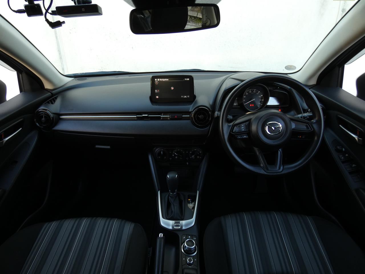 2021 Mazda 2 thumbnail