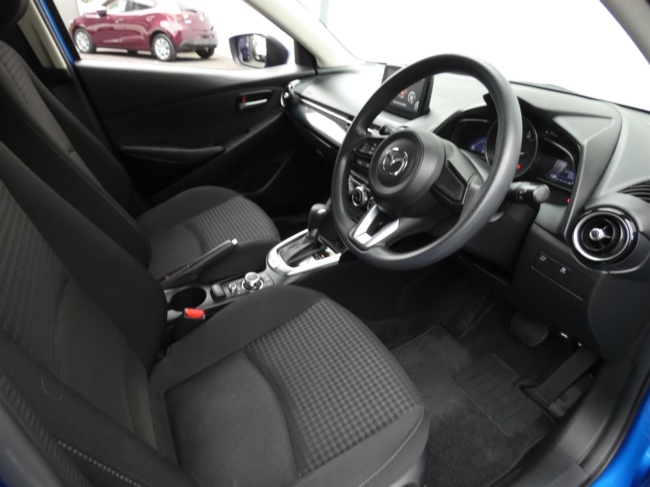 2018 Mazda DEMIO thumbnail