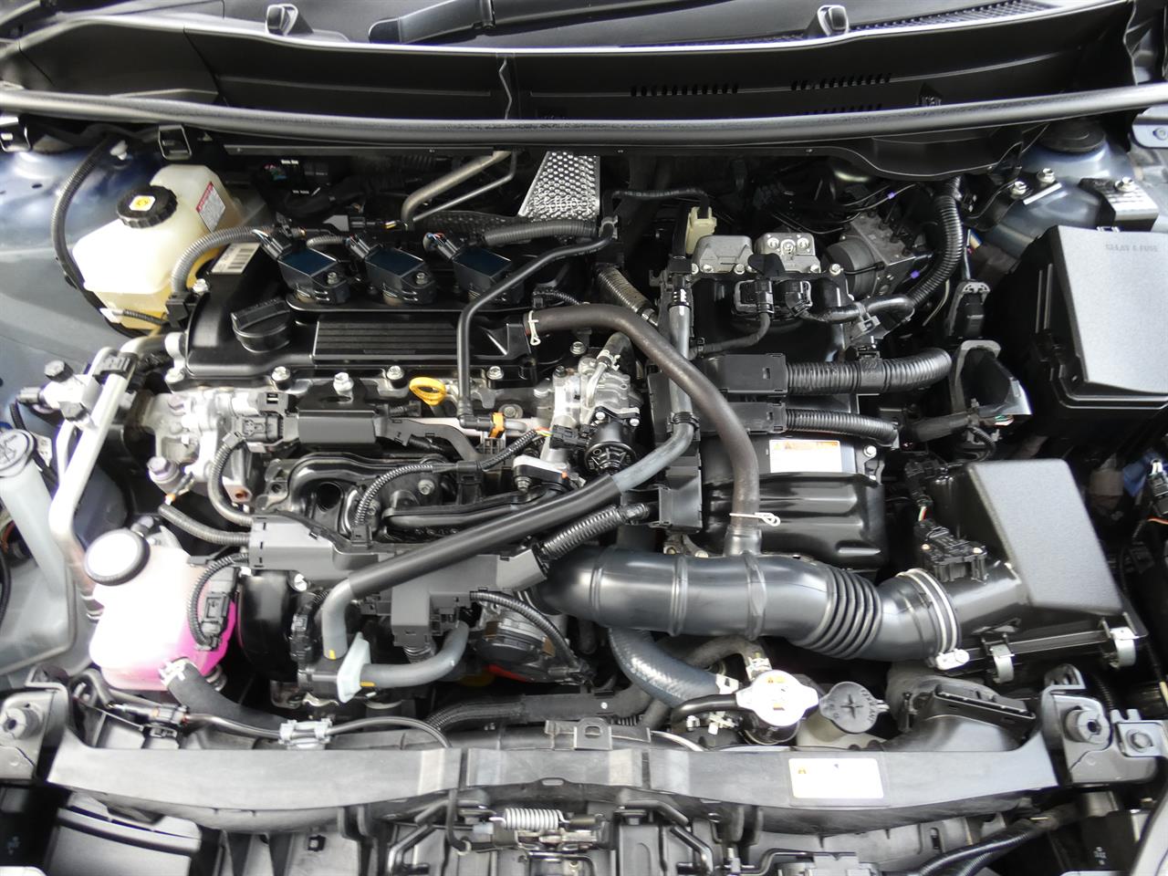 2021 Toyota YARIS thumbnail