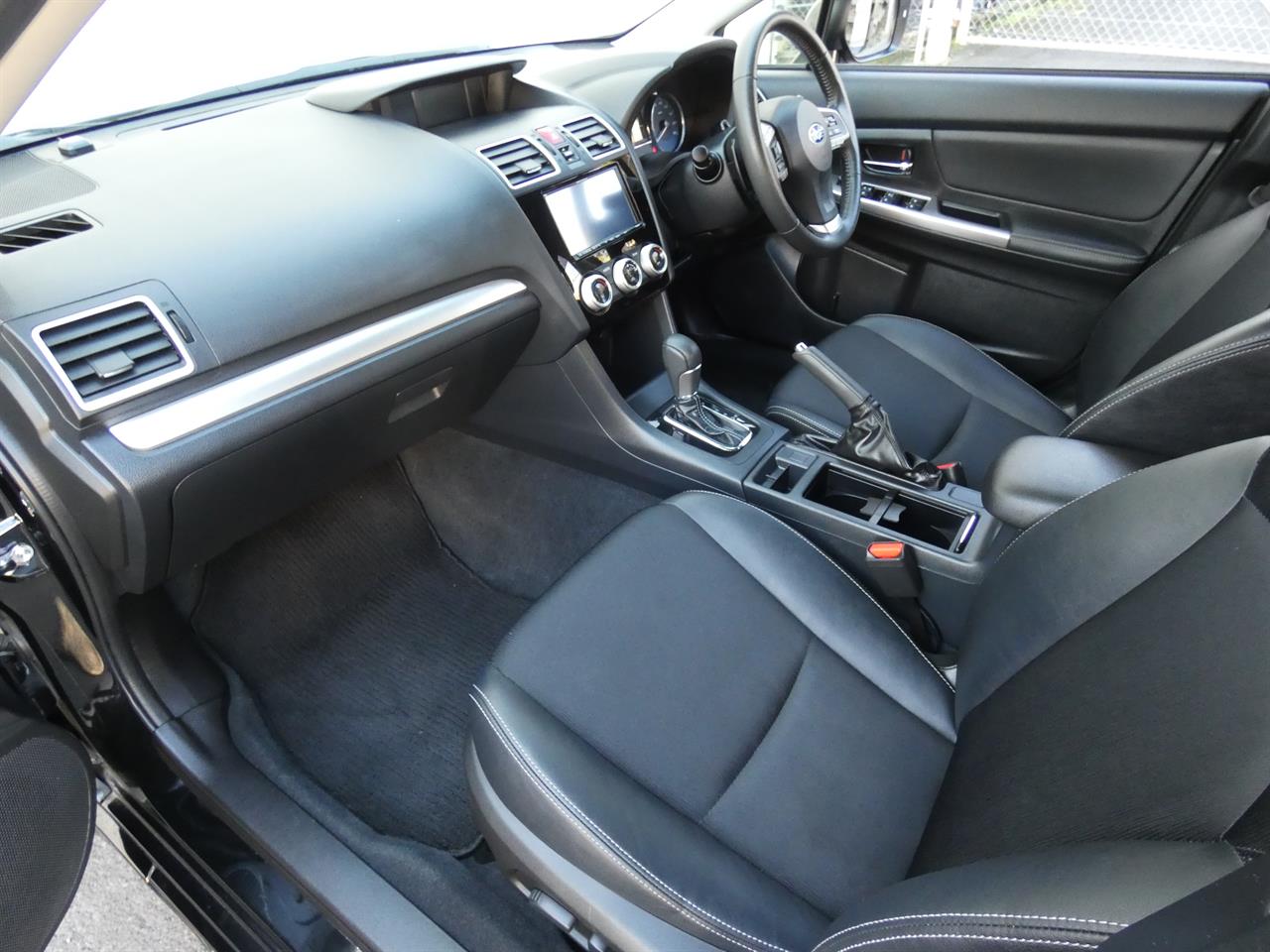 2015 Subaru IMPREZA thumbnail