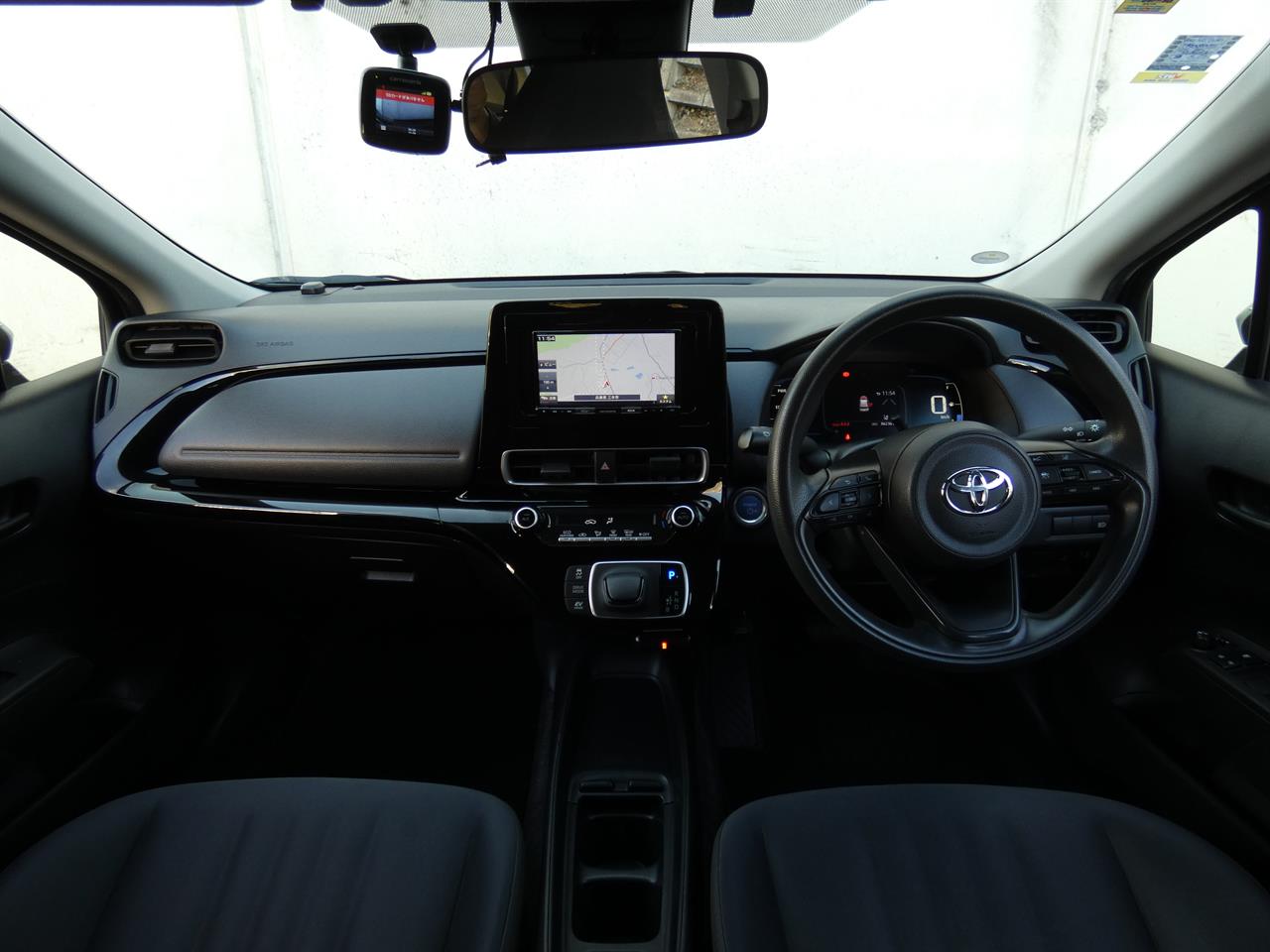 2022 Toyota AQUA thumbnail