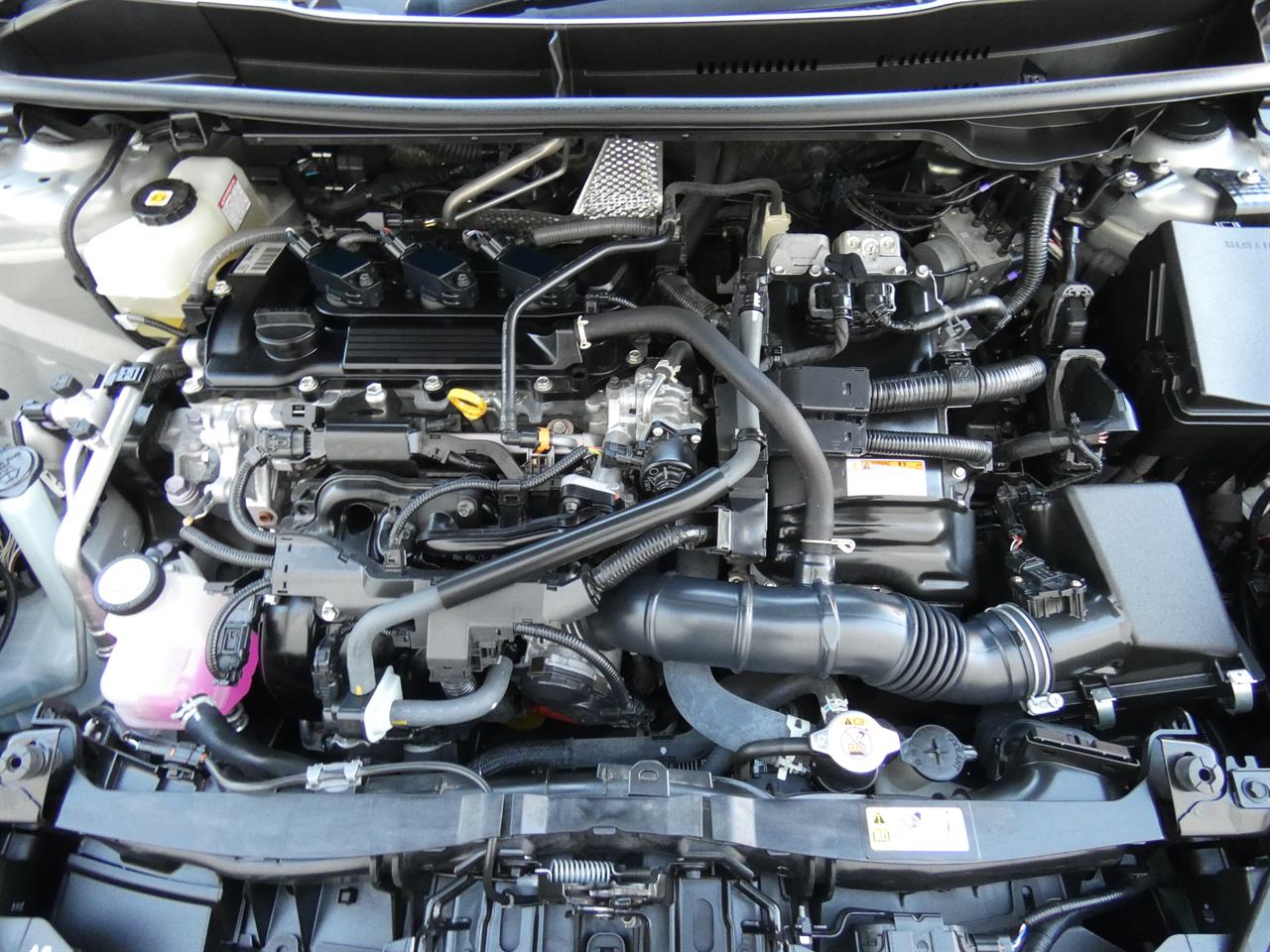 2021 Toyota YARIS thumbnail