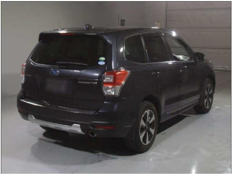 2016 Subaru Forester thumbnail