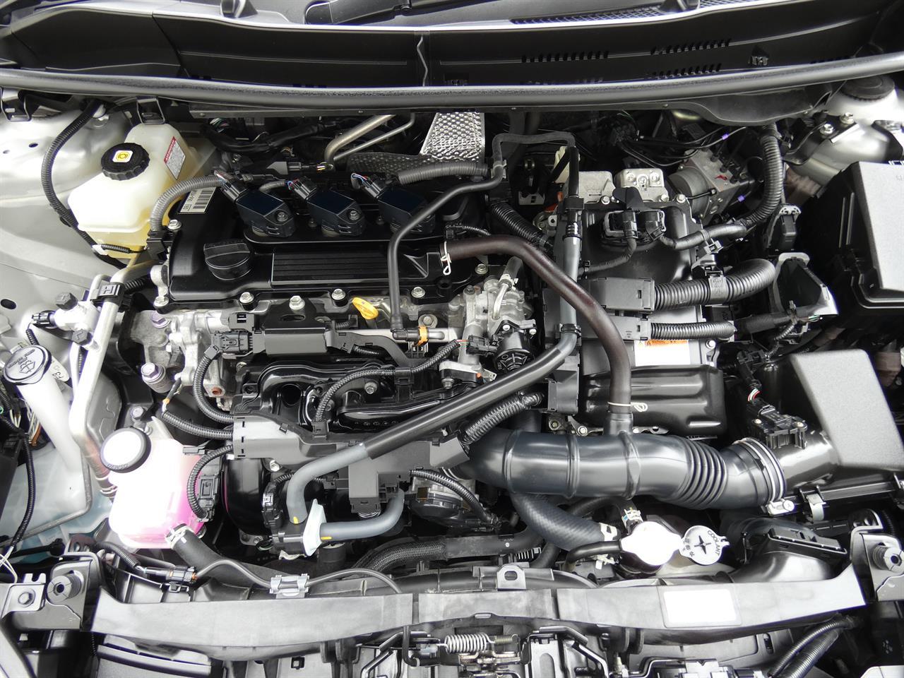 2021 Toyota YARIS thumbnail