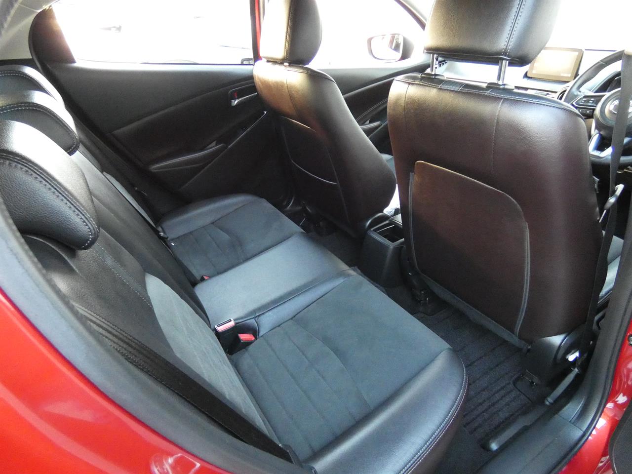 2017 Mazda DEMIO thumbnail