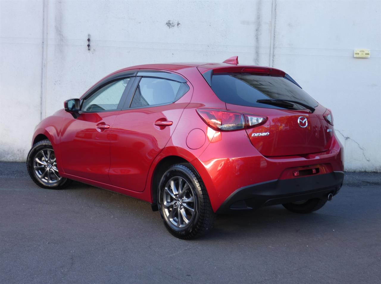 2017 Mazda DEMIO thumbnail