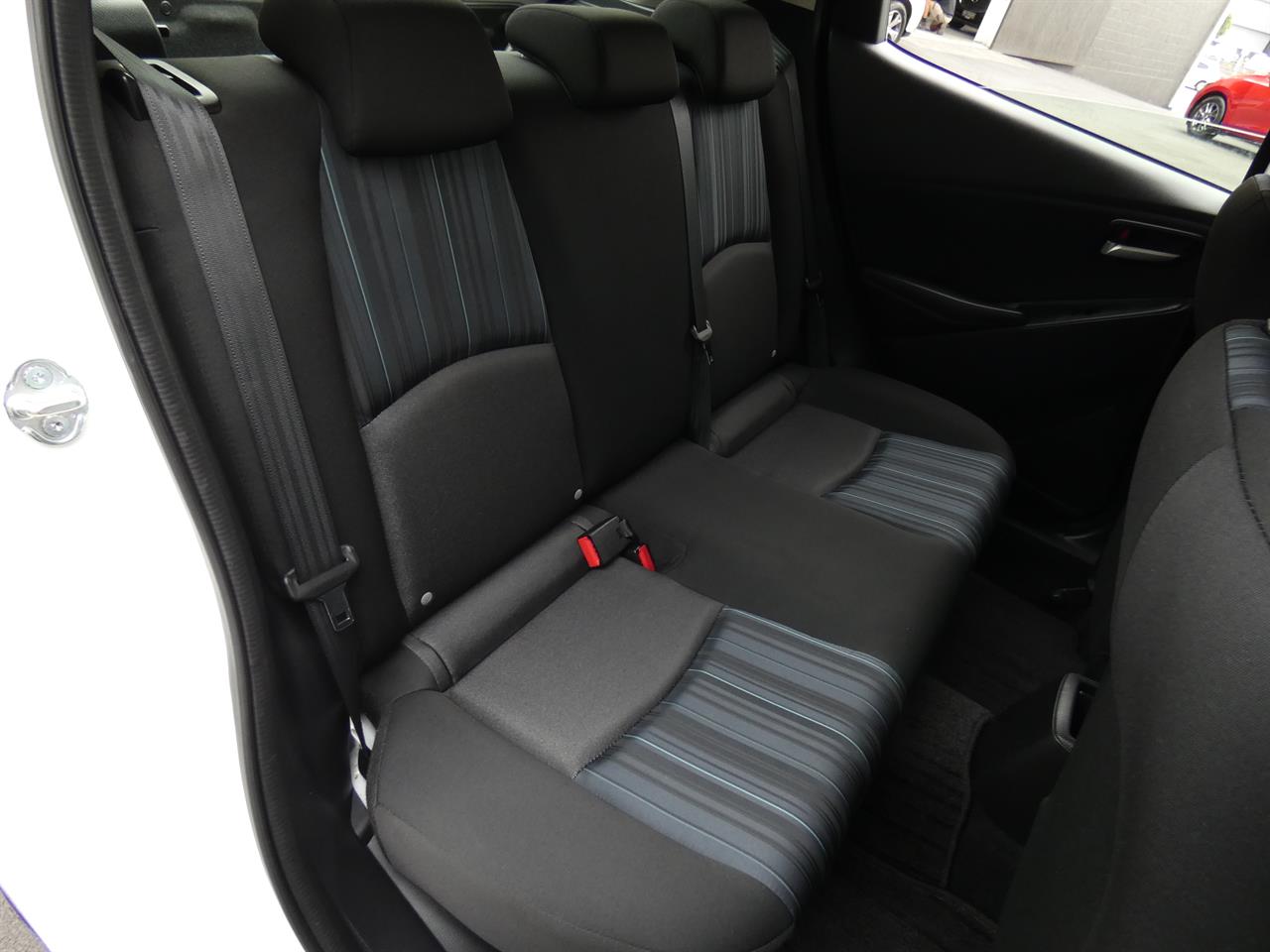2016 Mazda DEMIO thumbnail