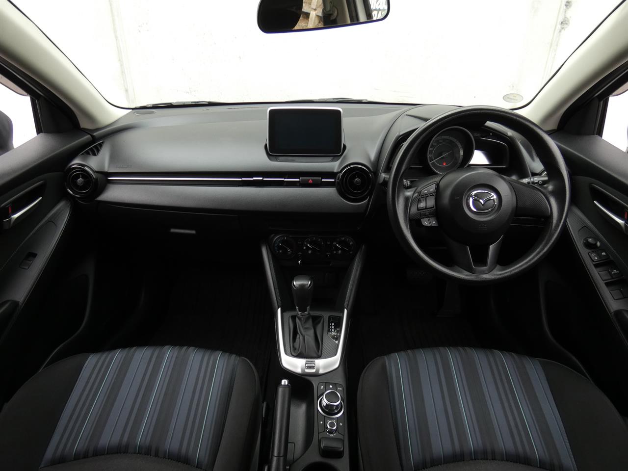 2016 Mazda DEMIO thumbnail