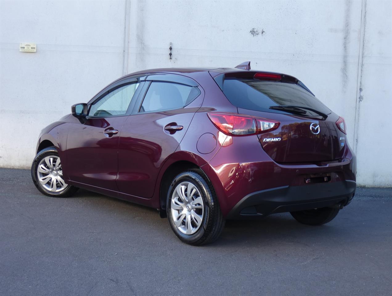 2018 Mazda DEMIO thumbnail