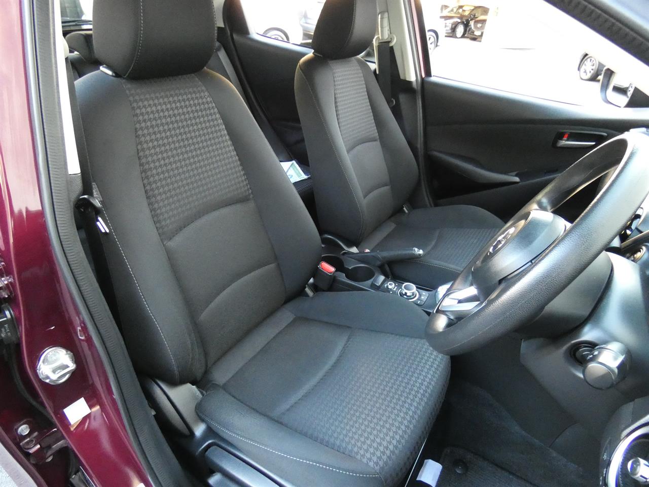 2018 Mazda DEMIO thumbnail