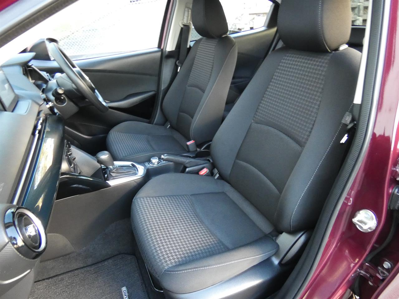 2018 Mazda DEMIO thumbnail