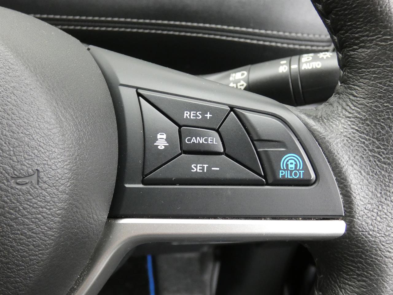 2018 Nissan SERENA thumbnail