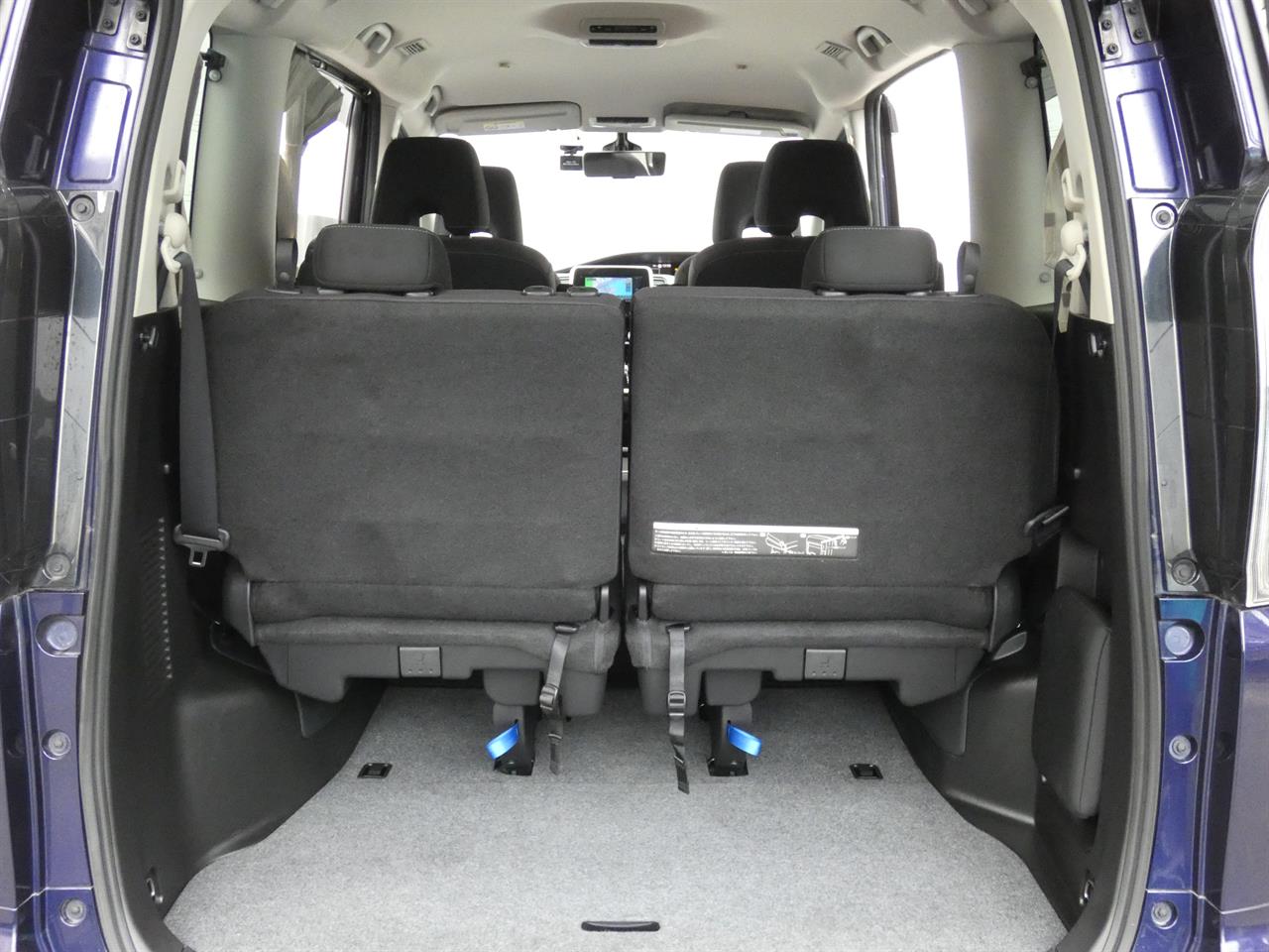 2018 Nissan SERENA thumbnail
