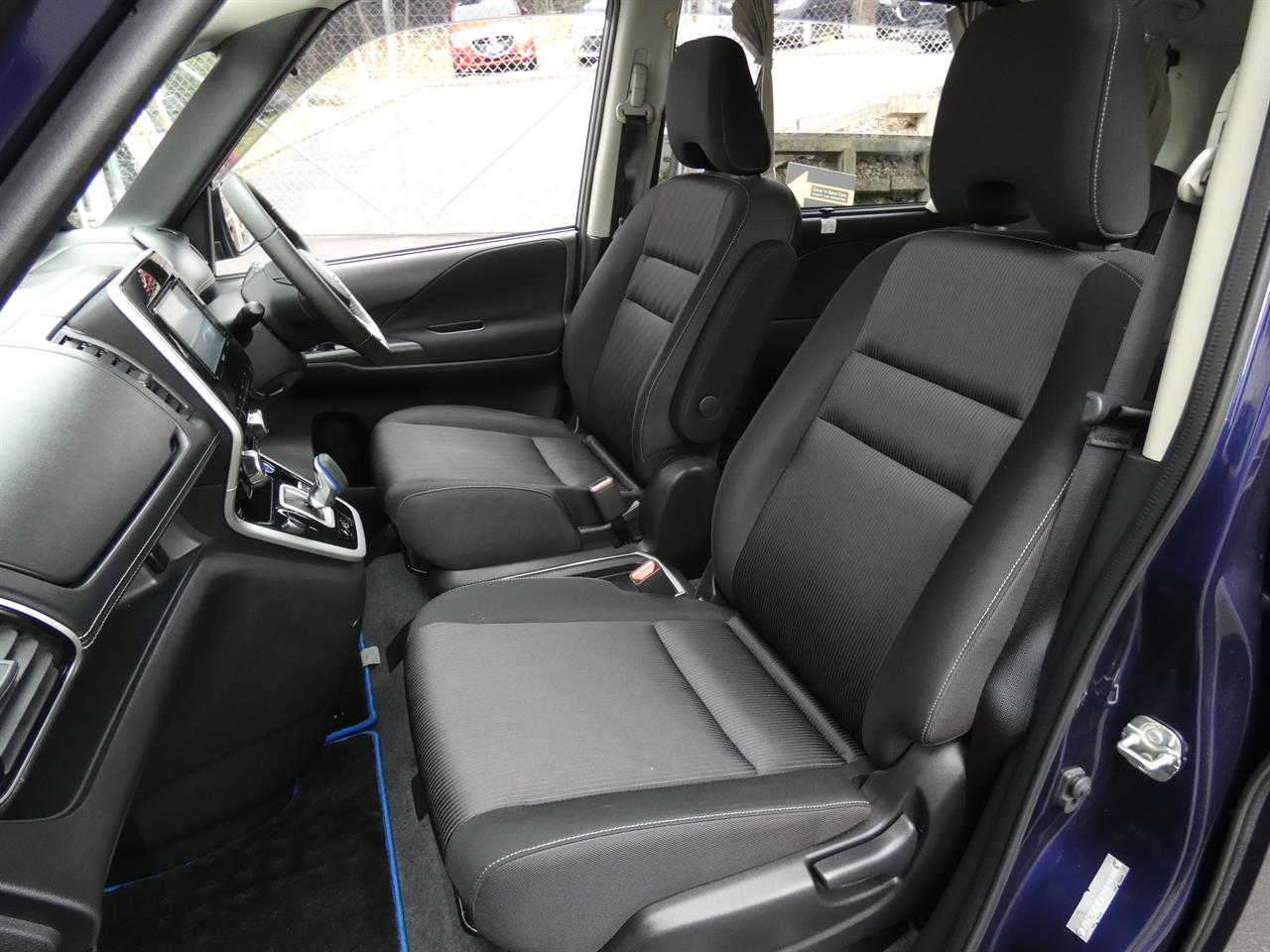 2018 Nissan SERENA thumbnail