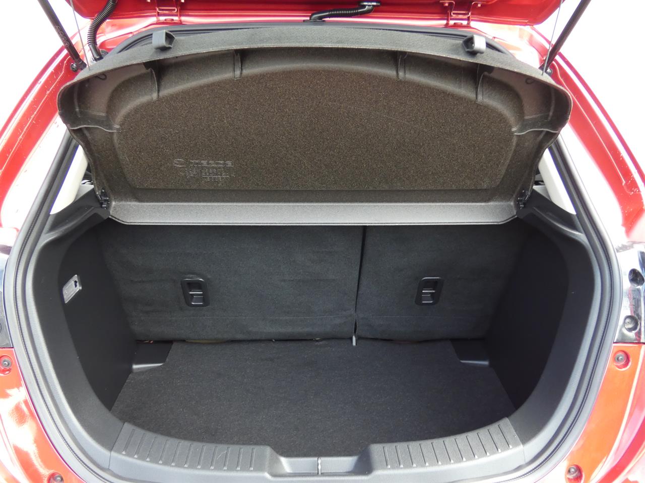 2017 Mazda DEMIO thumbnail
