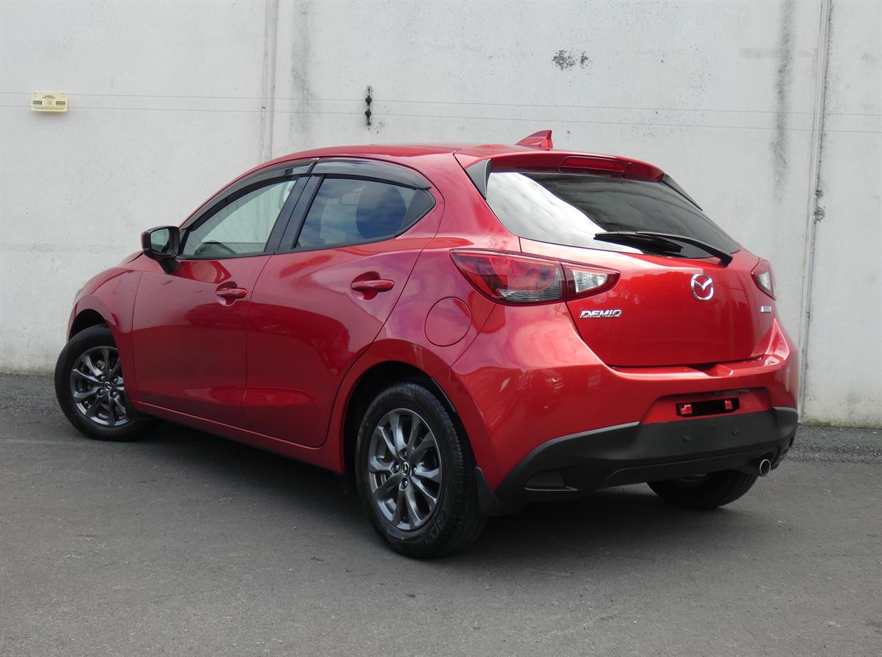 2017 Mazda DEMIO thumbnail