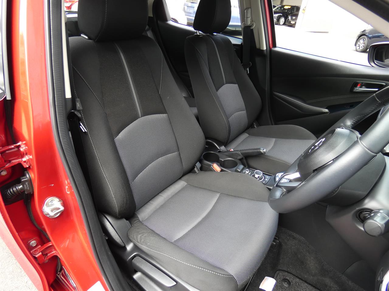 2017 Mazda DEMIO thumbnail