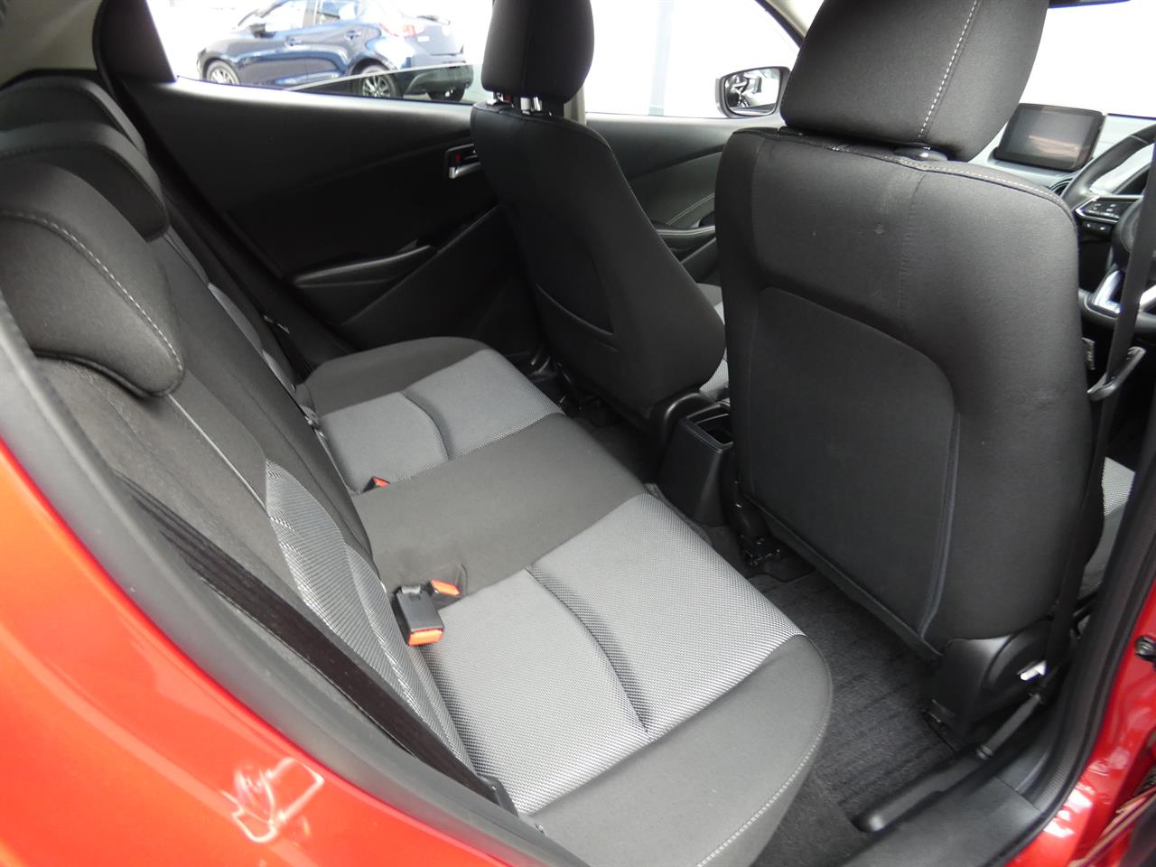 2017 Mazda DEMIO thumbnail