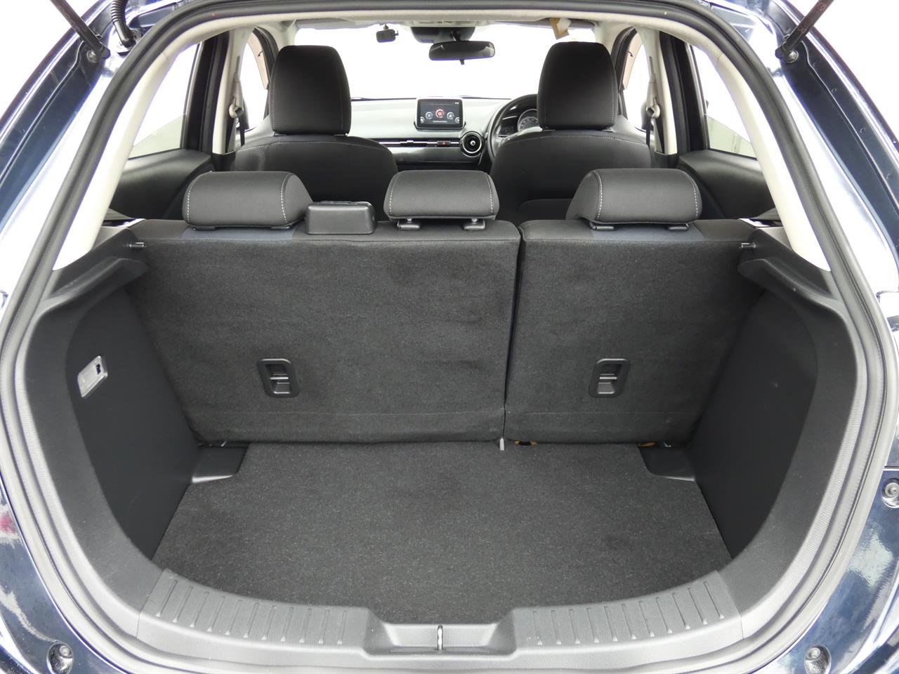 2016 Mazda DEMIO thumbnail