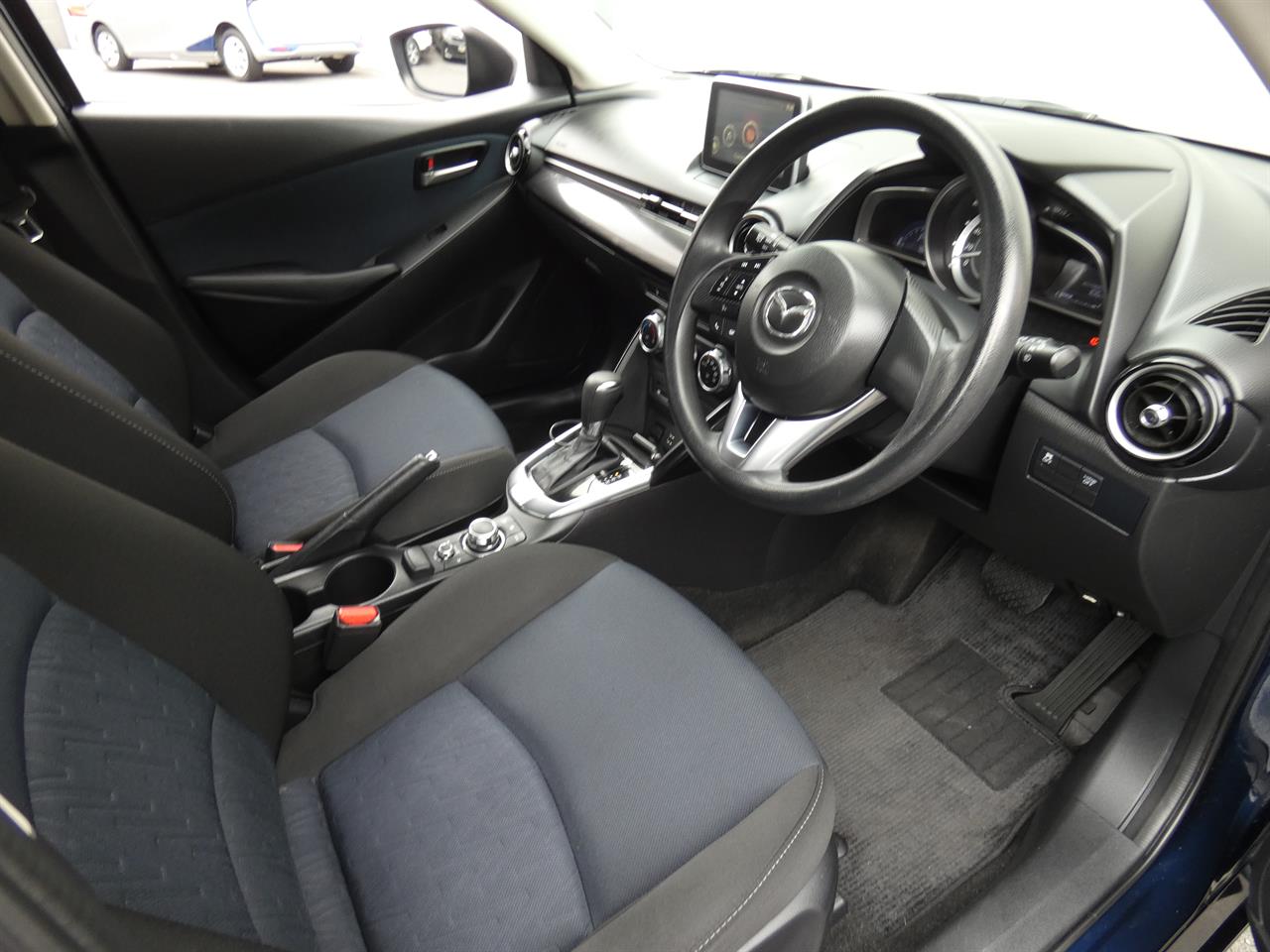 2016 Mazda DEMIO thumbnail