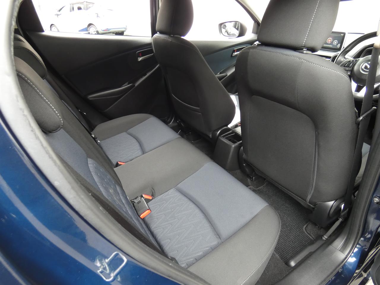 2016 Mazda DEMIO thumbnail