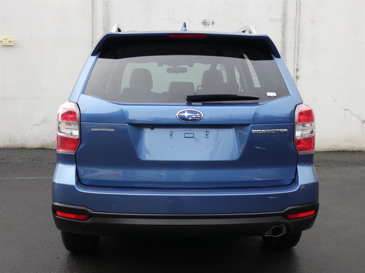 2015 Subaru Forester thumbnail