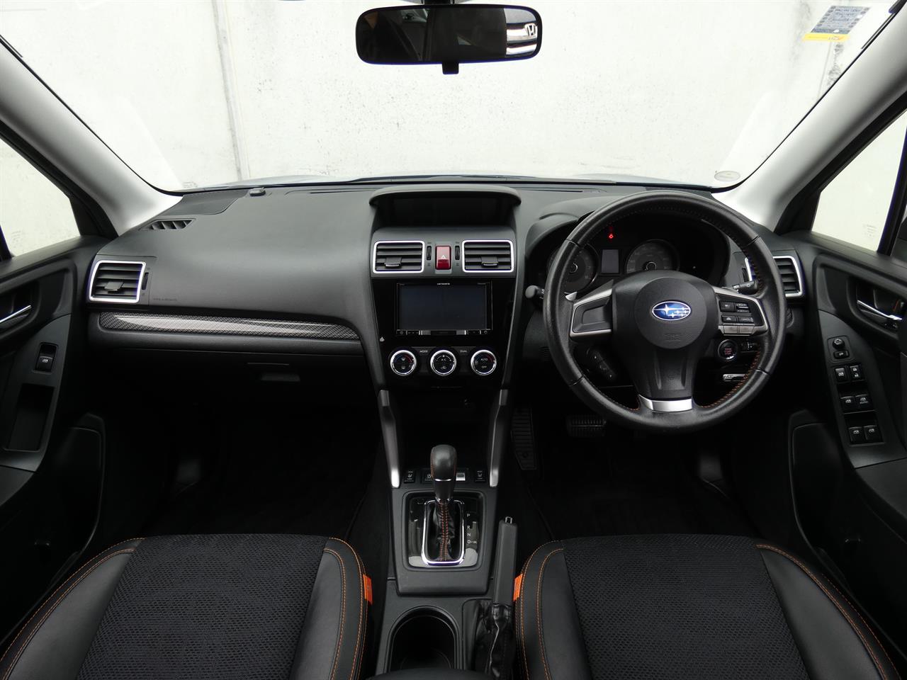 2015 Subaru Forester thumbnail