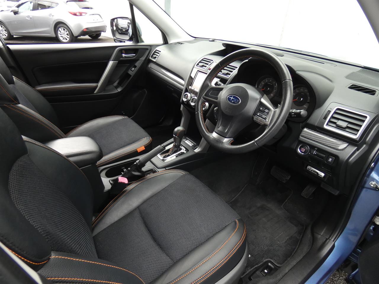 2015 Subaru Forester thumbnail