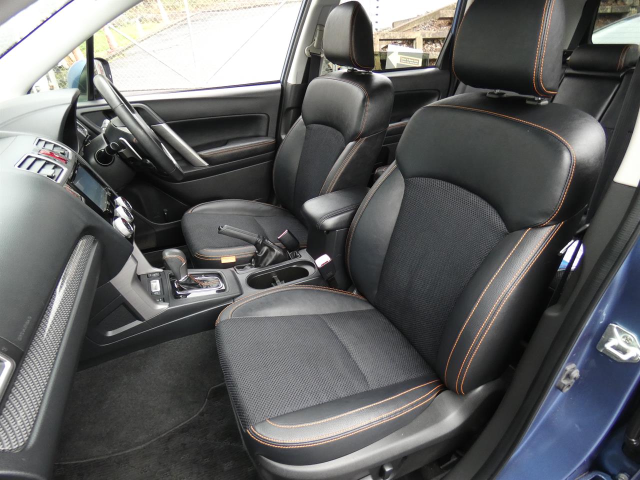 2015 Subaru Forester thumbnail