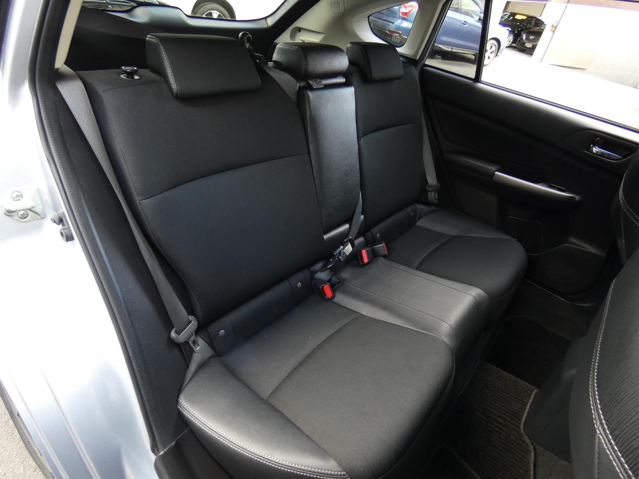 2016 Subaru IMPREZA thumbnail