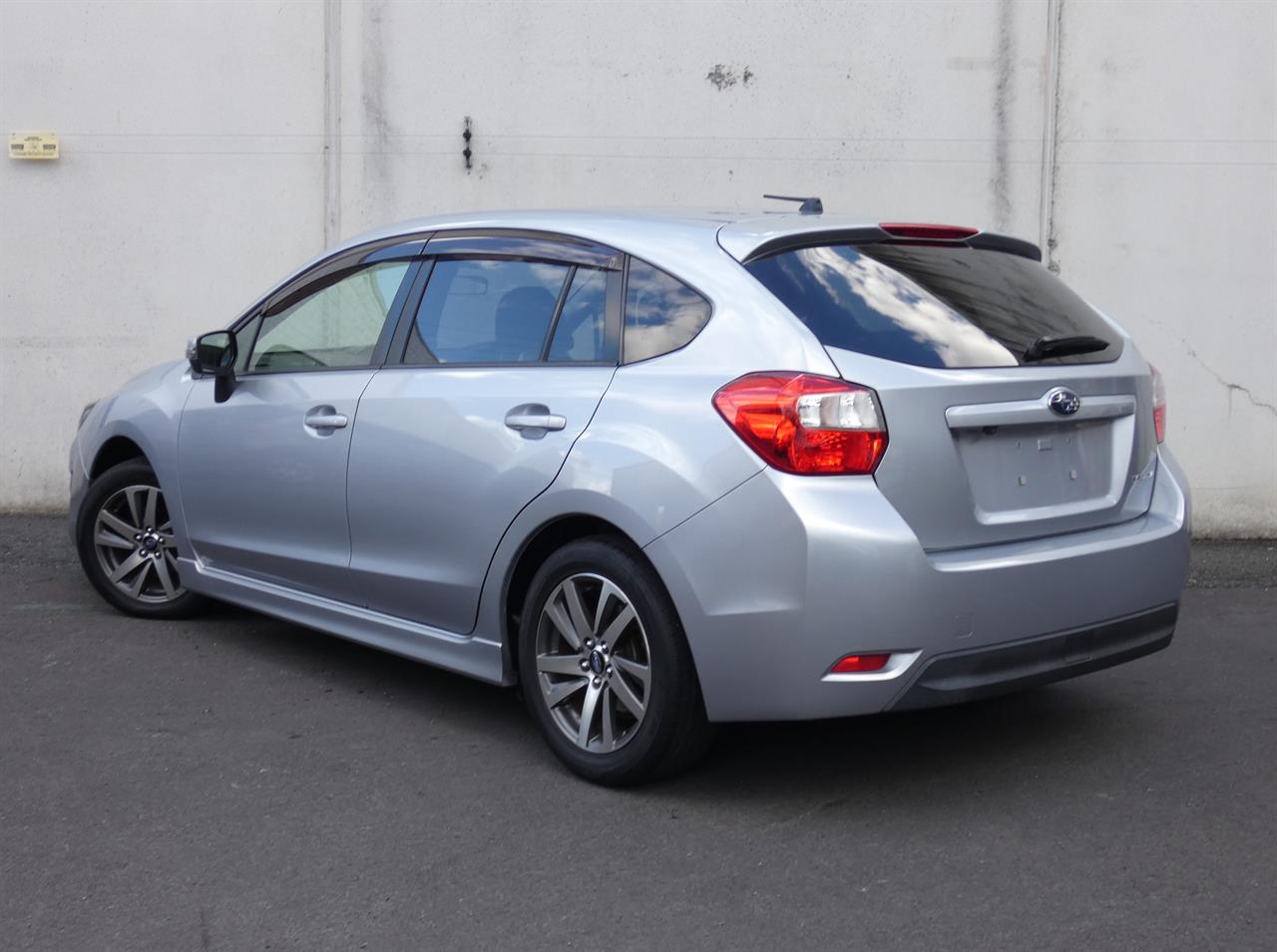 2016 Subaru IMPREZA thumbnail