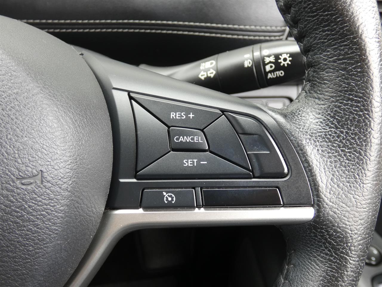 2018 Nissan SERENA thumbnail