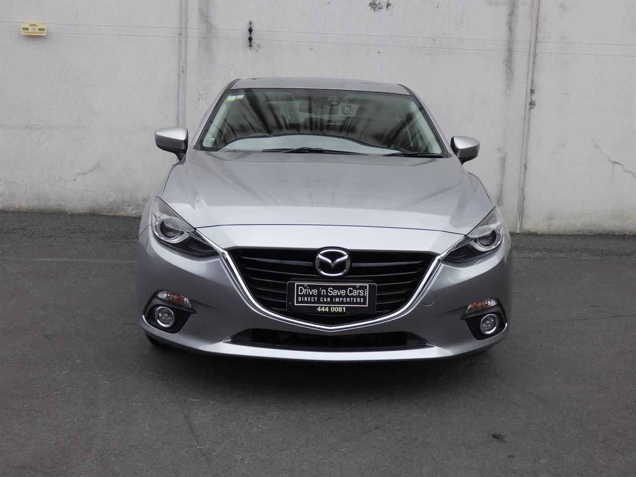 2016 Mazda AXELA thumbnail