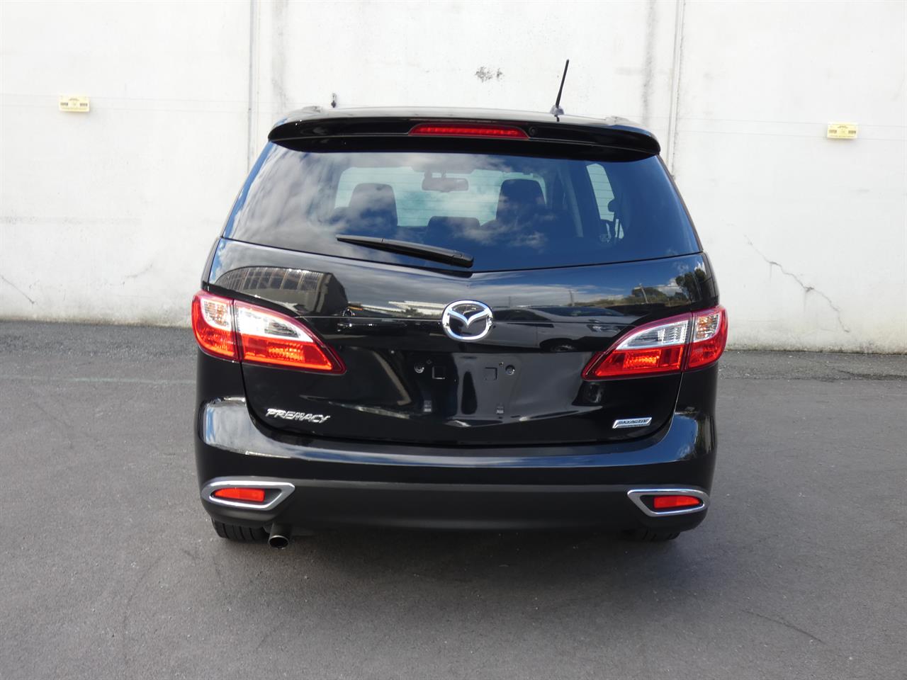 2016 Mazda Premacy thumbnail