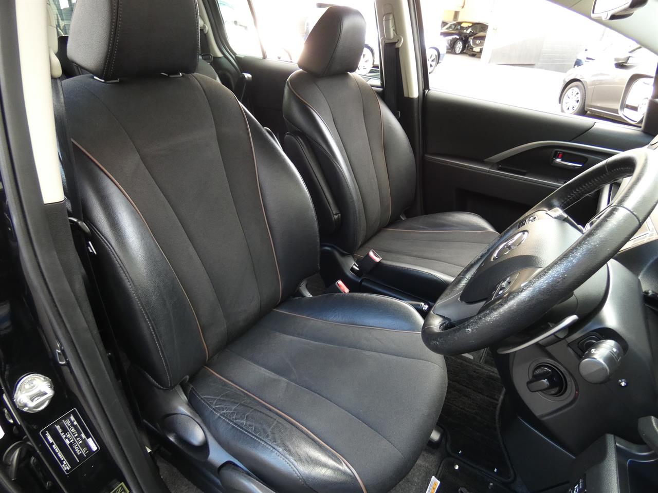 2016 Mazda Premacy thumbnail
