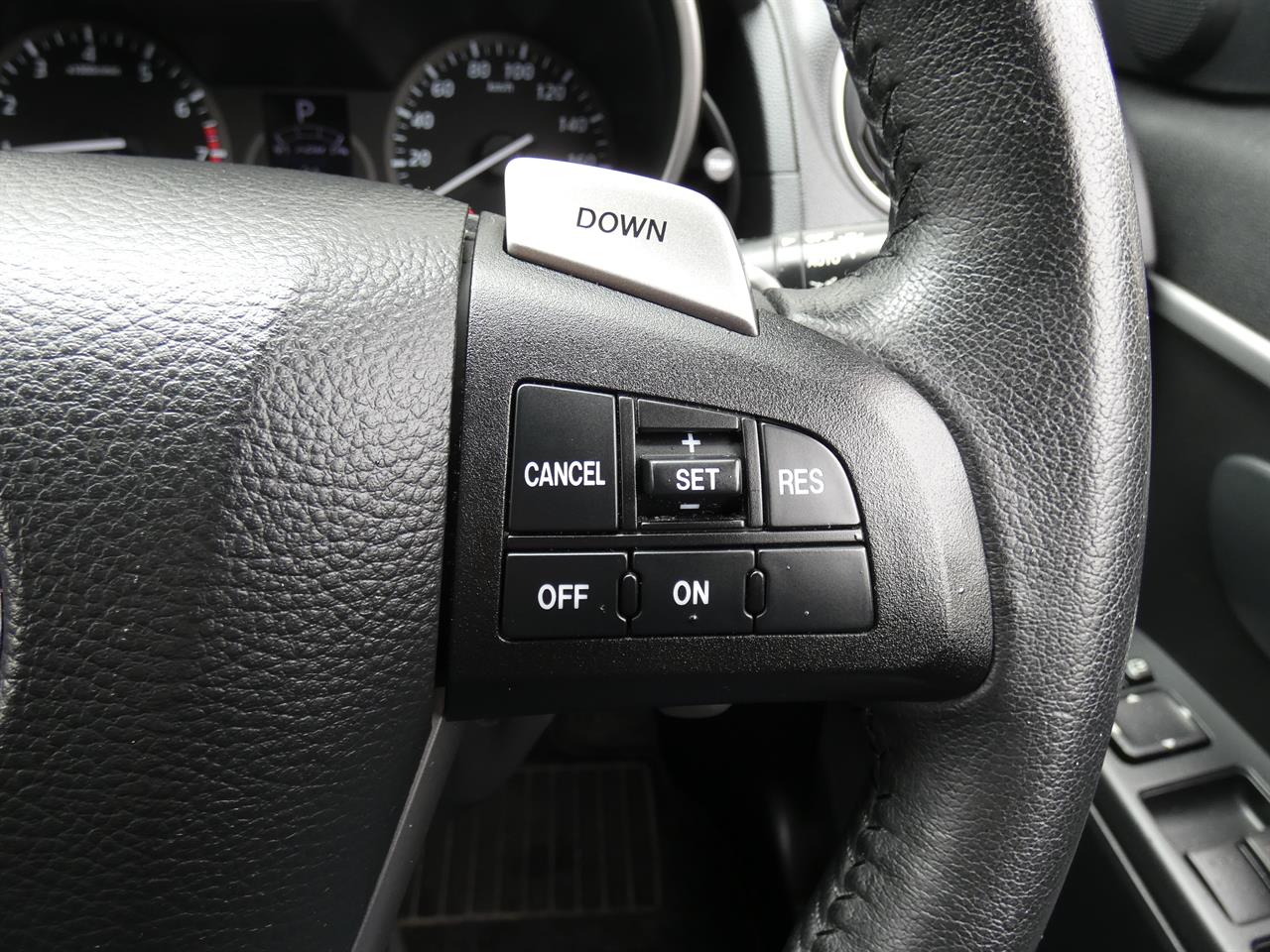 2017 Mazda Premacy thumbnail