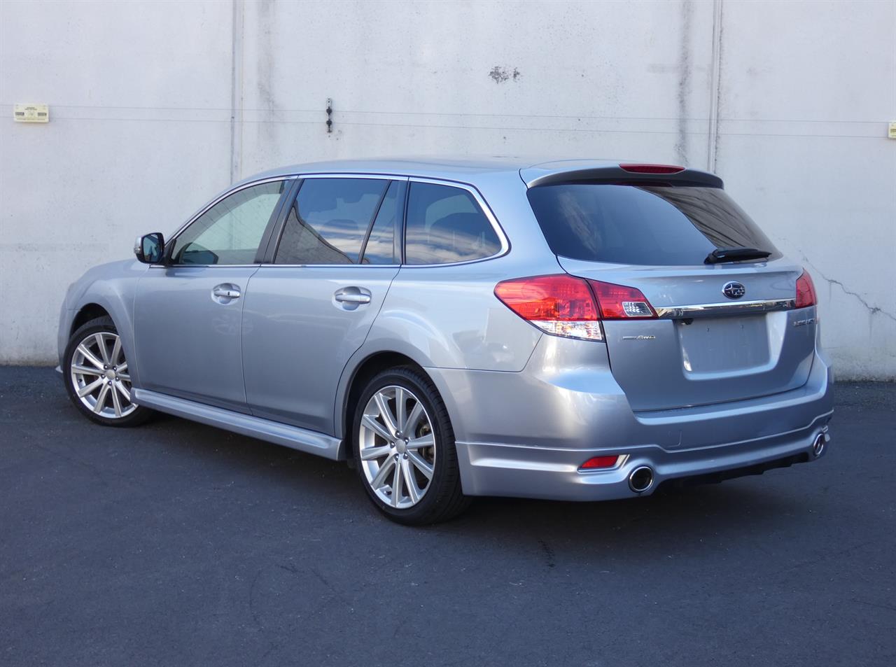 2014 Subaru Legacy thumbnail