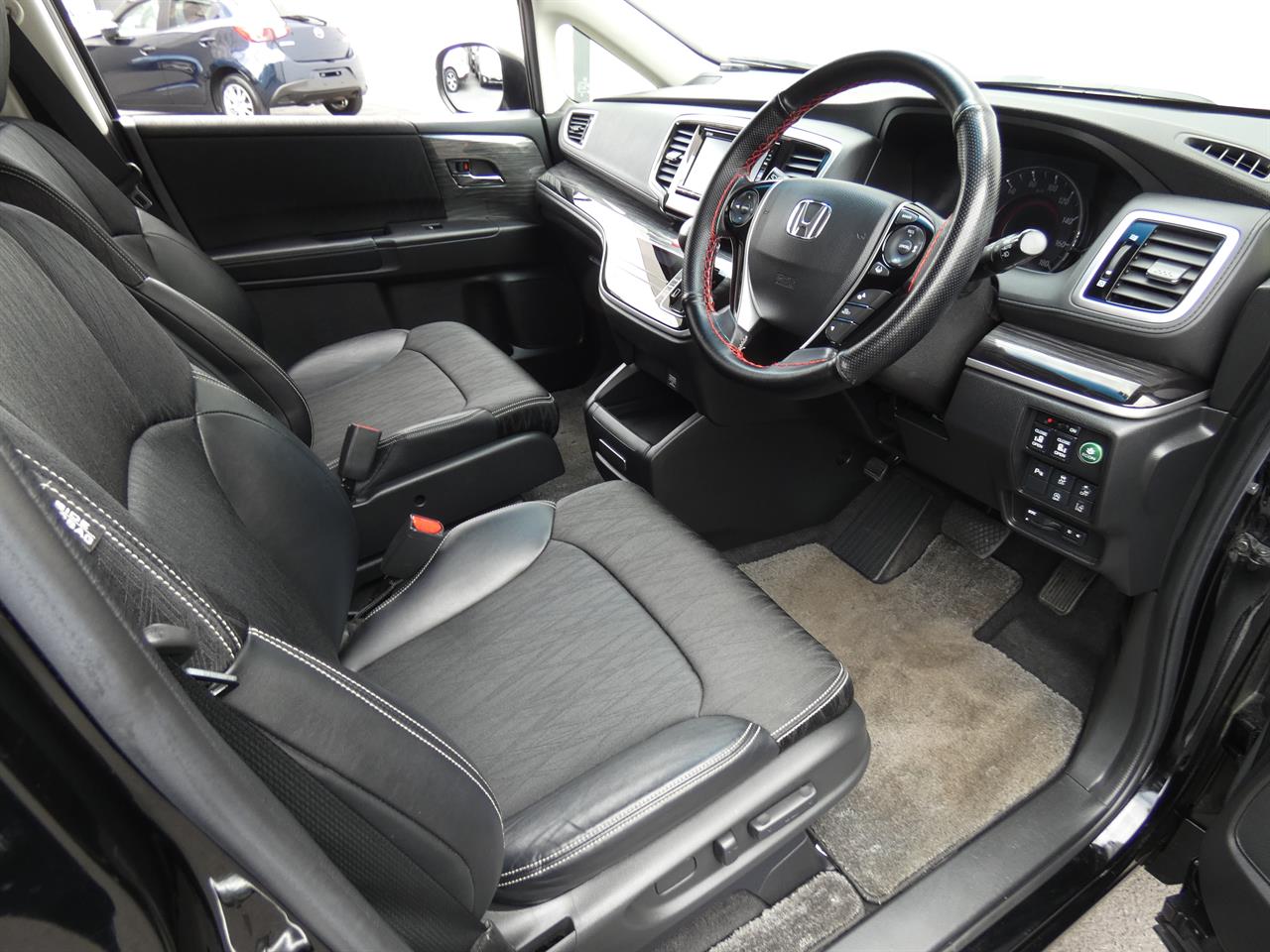 2017 Honda ODYSSEY thumbnail